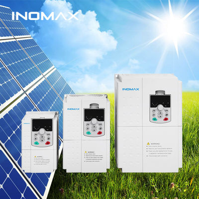 Buen precio 1HP controlador de bomba solar control remoto funcionamiento estable con módulo GPRS en línea